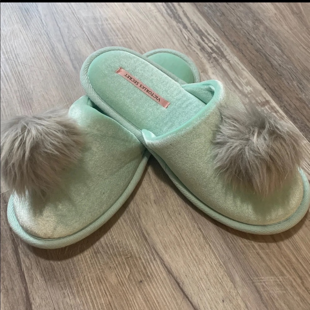 Victoria’s Secret Slippers